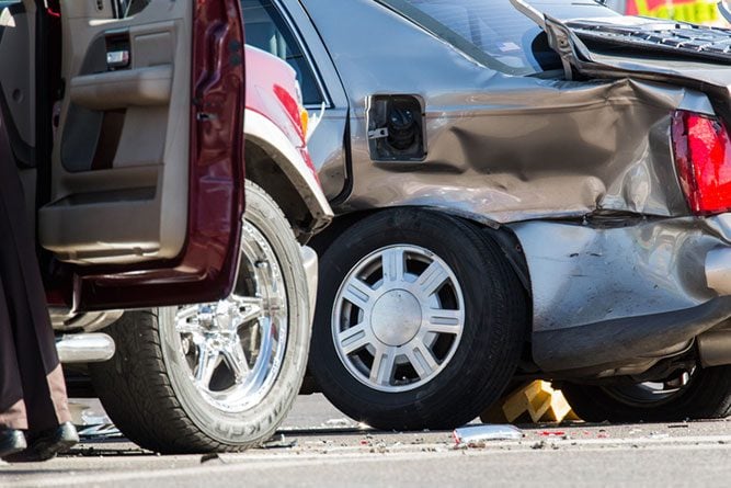 Can You Leave the Scene of a Car Accident?